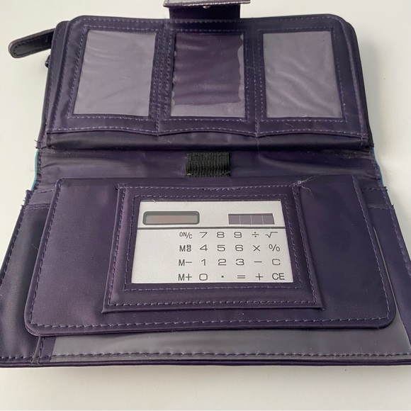 Purple stripped wallet with Calculator - Picture 8 of 12